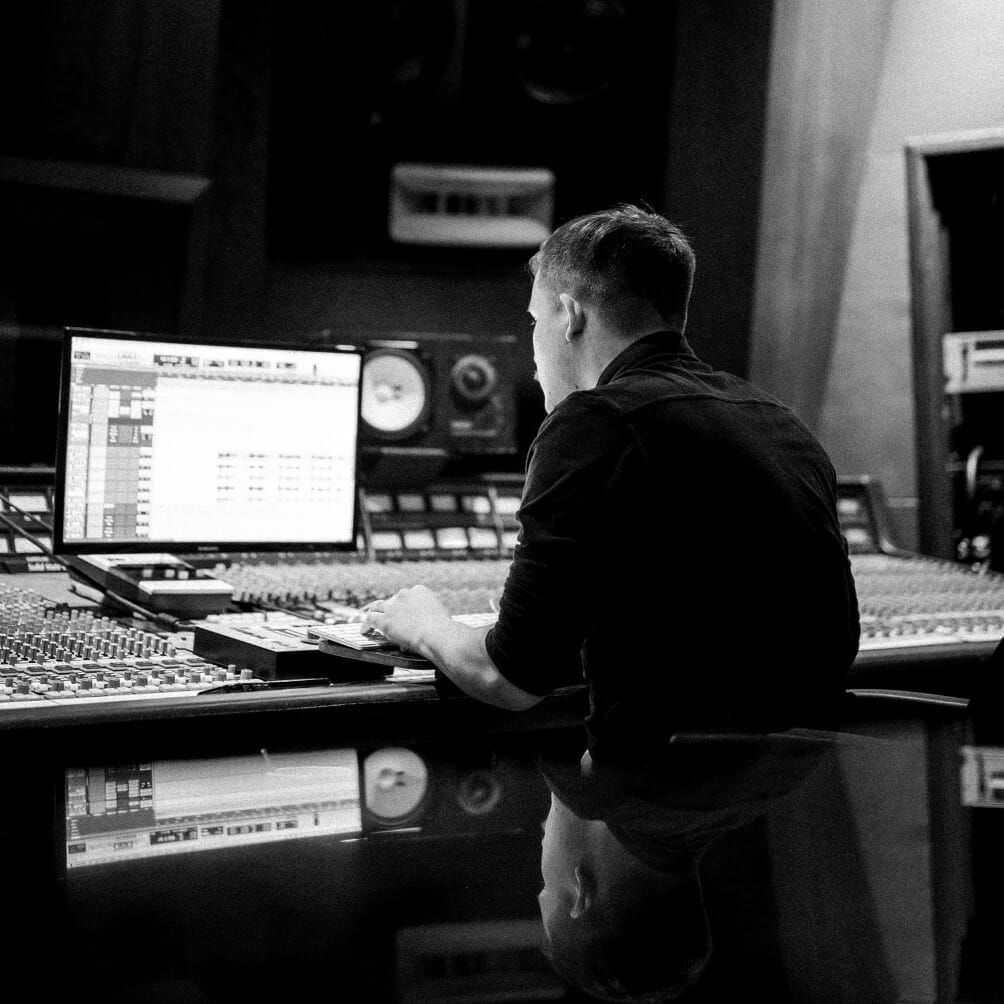 jeffery-erhunse-WJwRr3pW5FA-unsplash