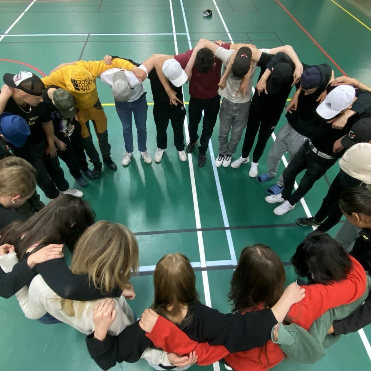 Elever på låtskrivarverkstad i Boden