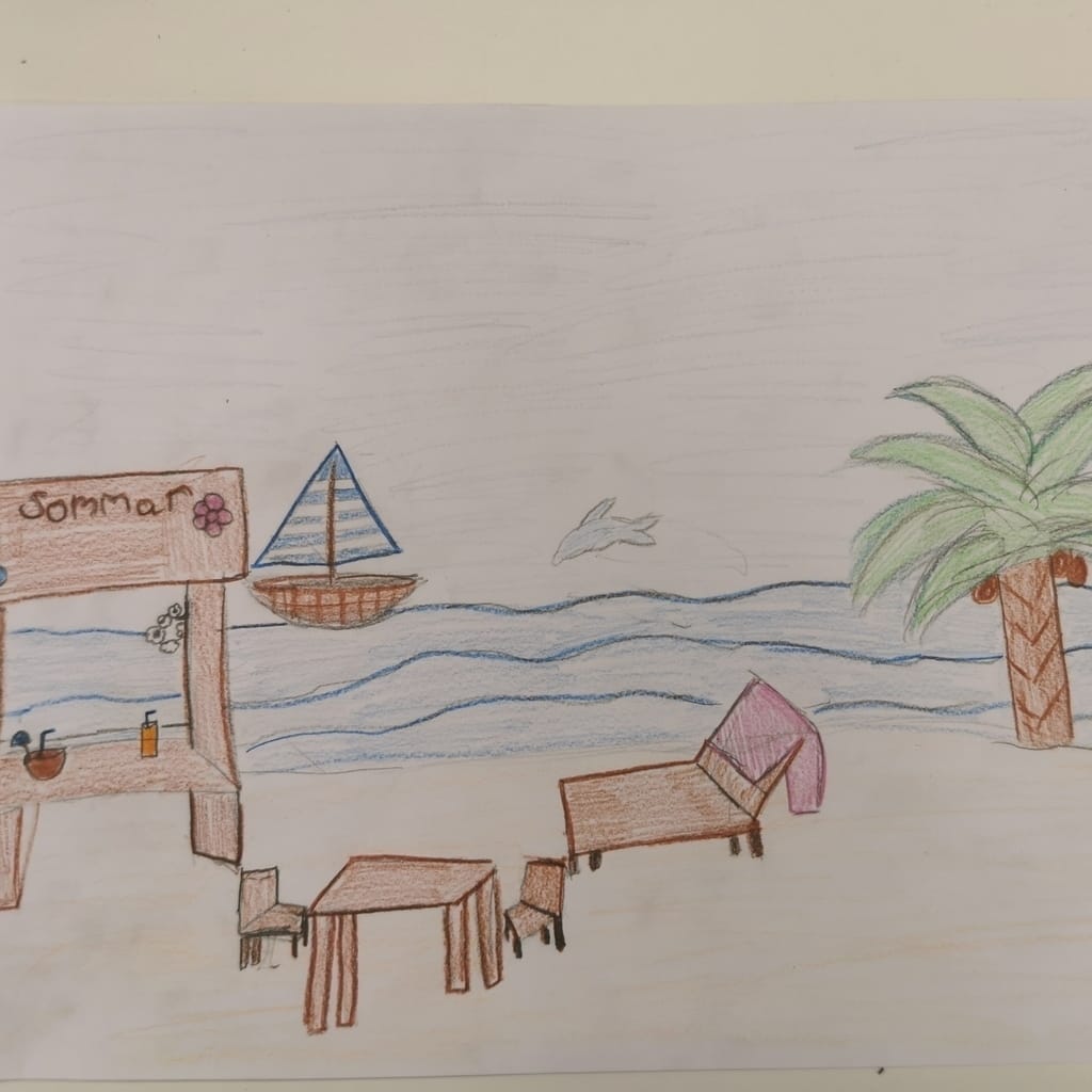 Teckning av en strand med stolar och en palm